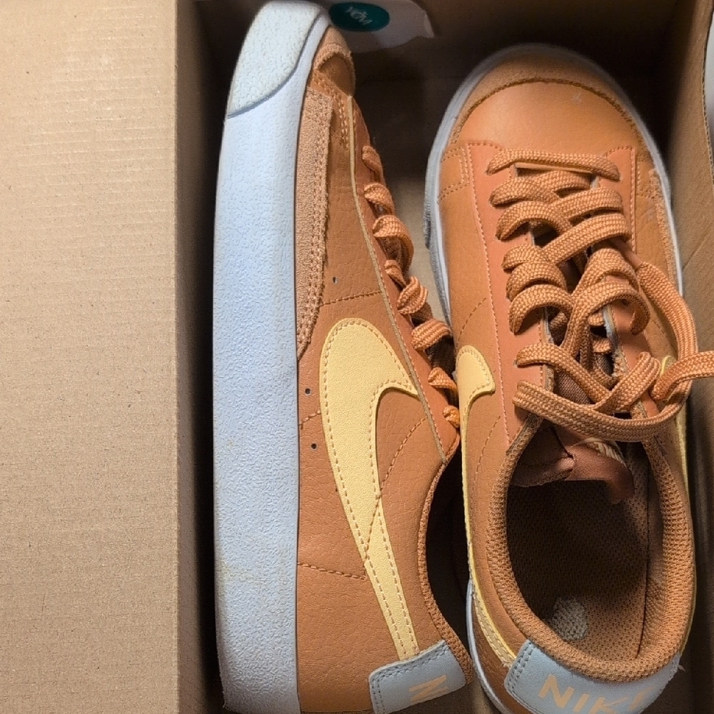 Nike Blazer Low '77 Amber Brown Shoes Sneakers Size 6.5Y W/Box MSRP $80 - Picture 6 of 9